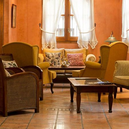 Hotel Restaurante La Masieta Creixell Eksteriør bilde