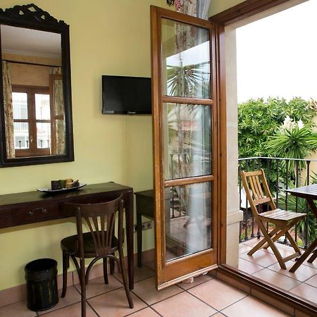 Hotel Restaurante La Masieta Creixell Eksteriør bilde