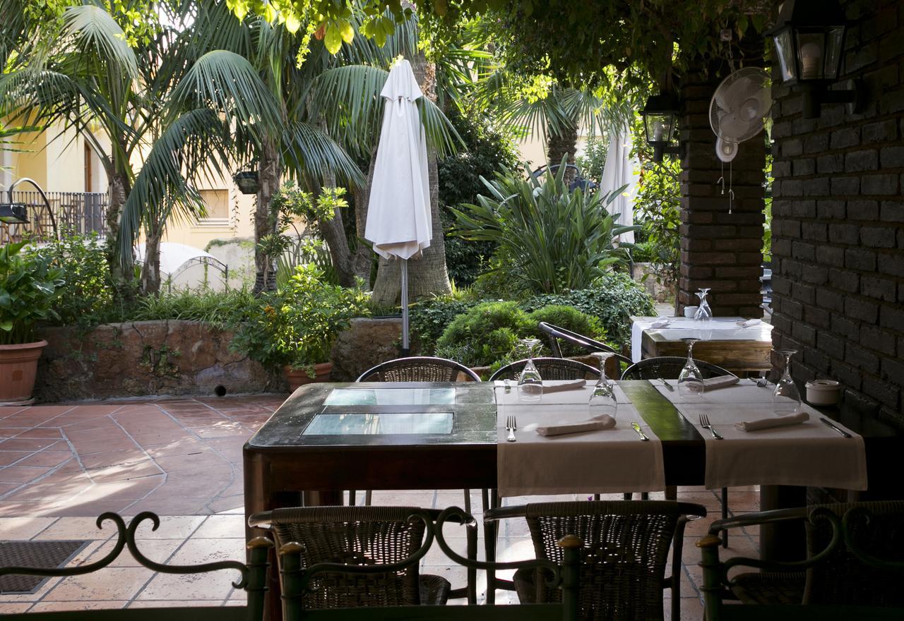Hotel Restaurante La Masieta Creixell Eksteriør bilde